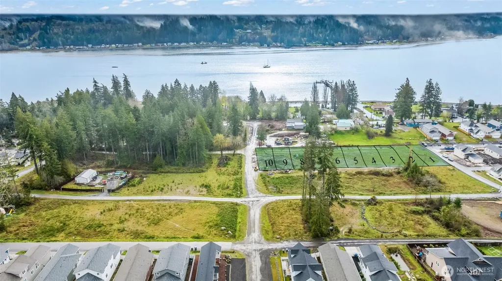 140 E Sullivan Street Allyn WA 98524