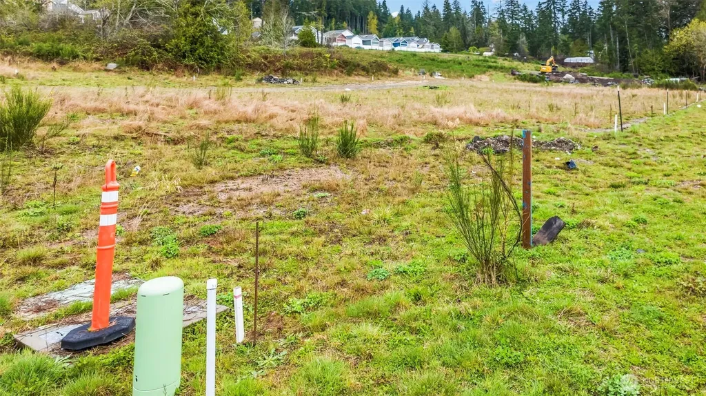 140 E Sullivan Street Allyn WA 98524