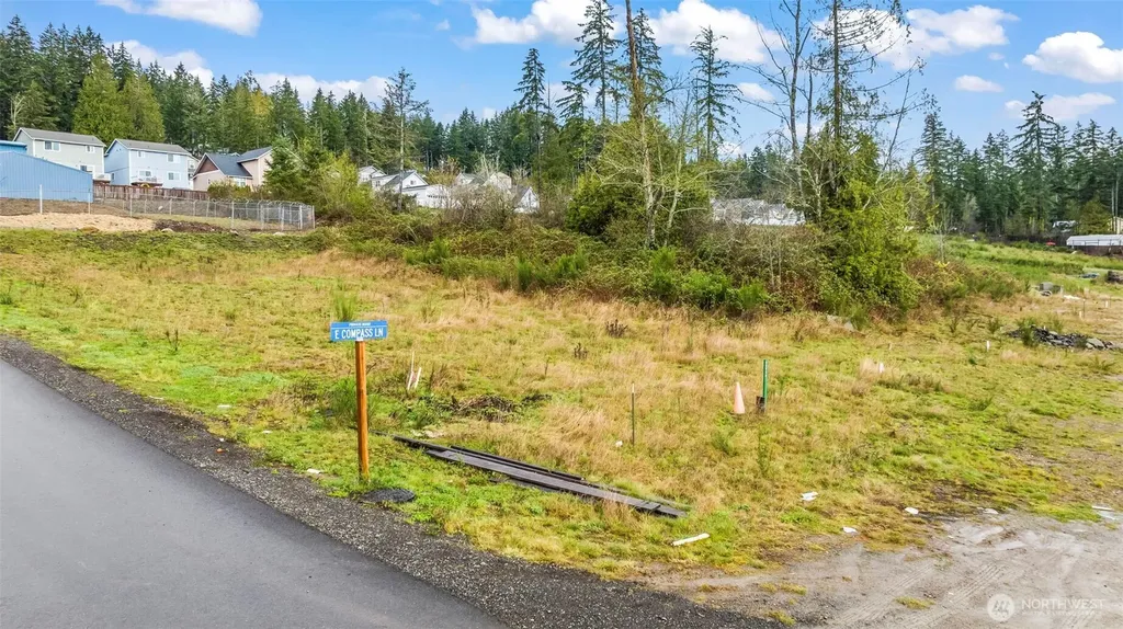 140 E Sullivan Street Allyn WA 98524