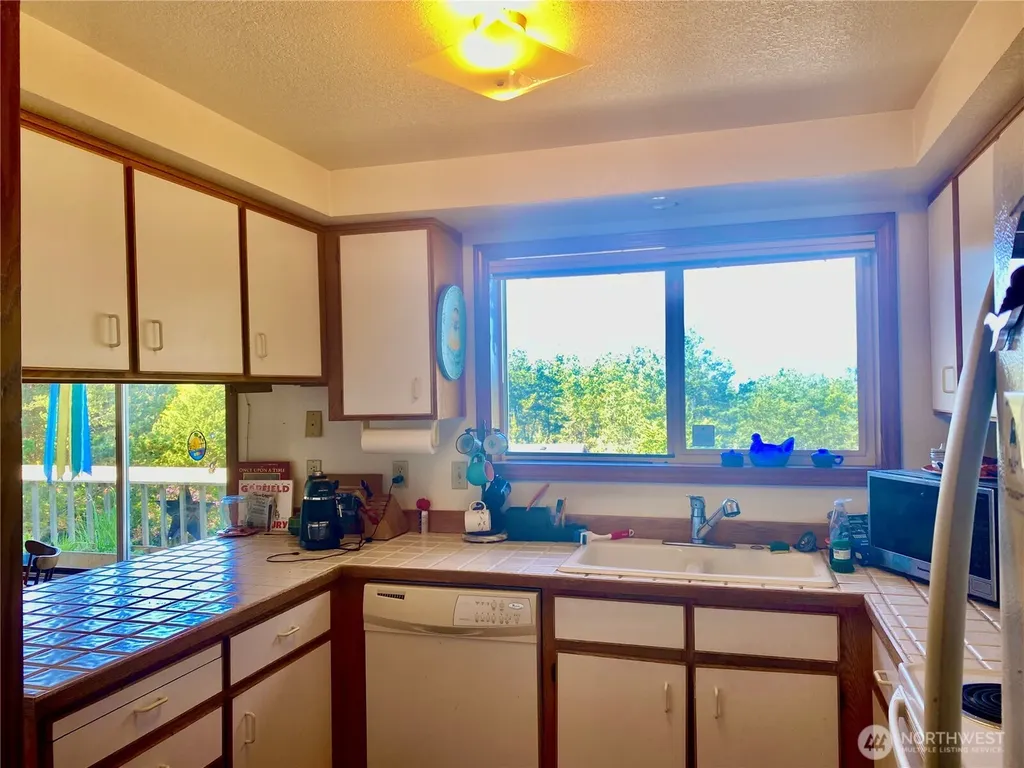 29008 K Lane Ocean Park WA 98640