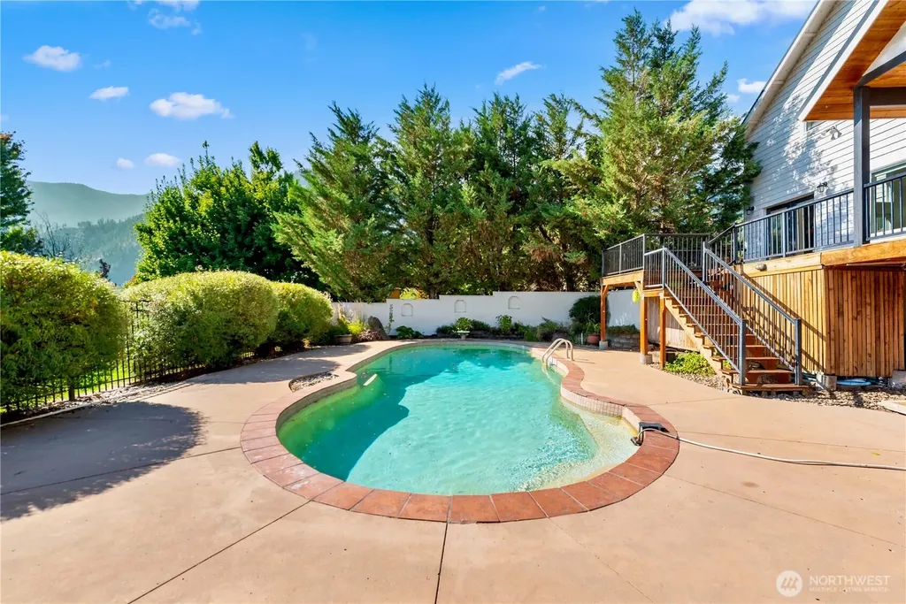 12345 Village View Drive Leavenworth WA 98826