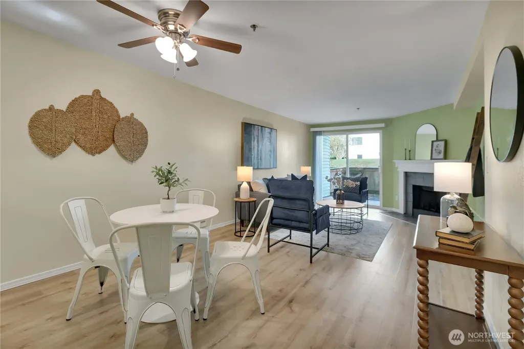 25035 98th Place S Kent WA 98030
