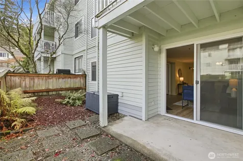 25035 98th Place S Kent WA 98030