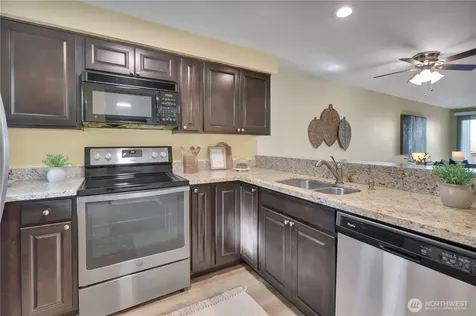 25035 98th Place S Kent WA 98030