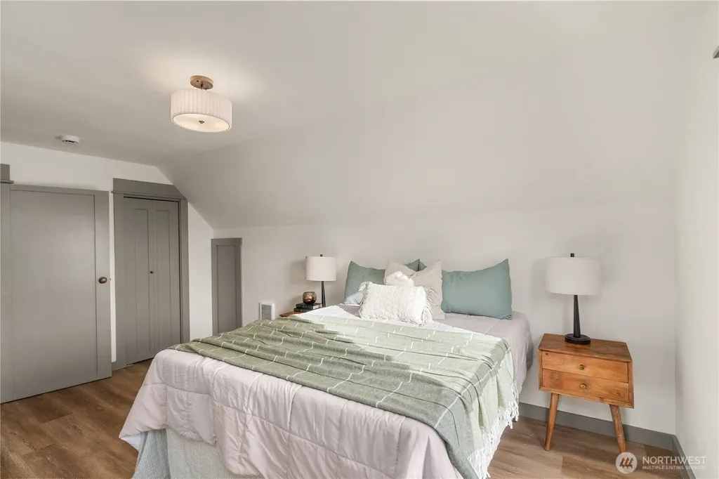 915 Eklund Avenue Hoquiam WA 98550
