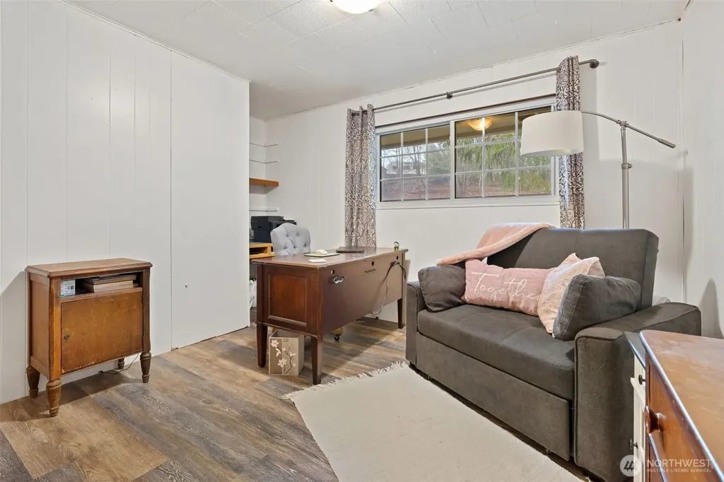 451 Elk Creek Chehalis WA 98532