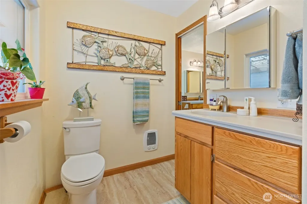 451 Elk Creek Chehalis WA 98532
