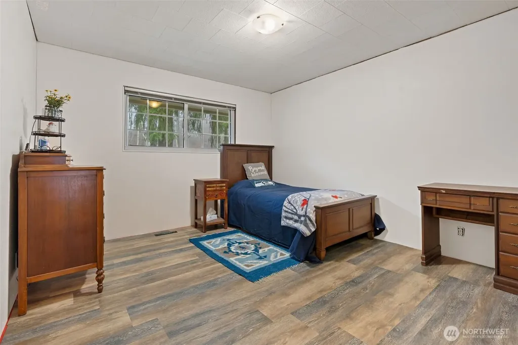 451 Elk Creek Chehalis WA 98532