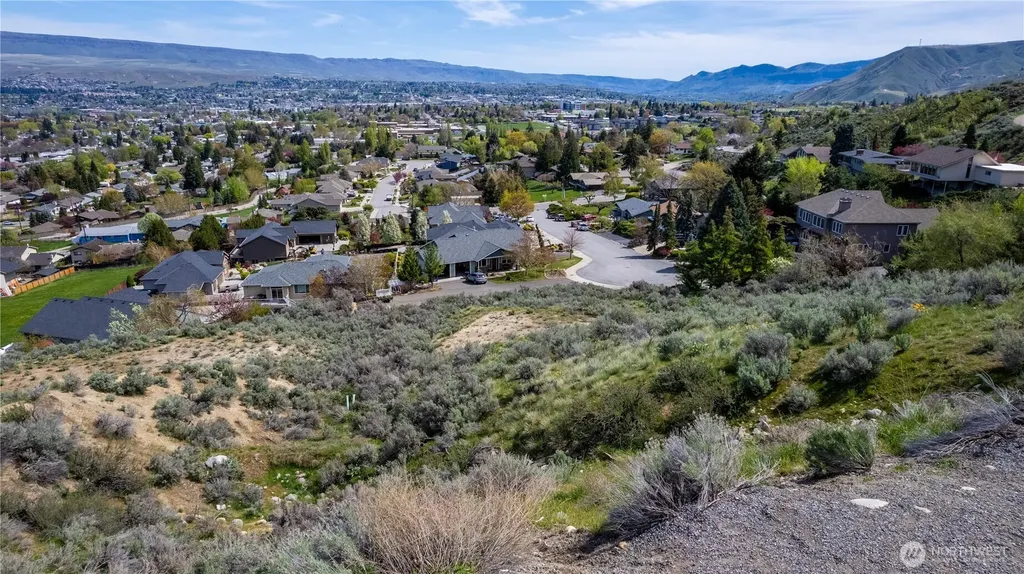 1530 Skyline Drive Wenatchee WA 98801