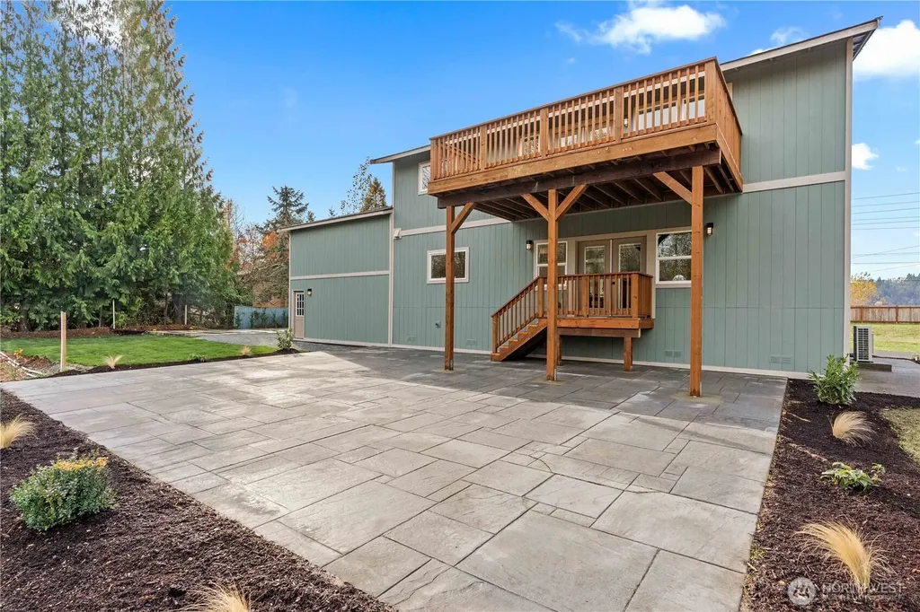 907 Orting Kapowsin Highway E Orting WA 98360