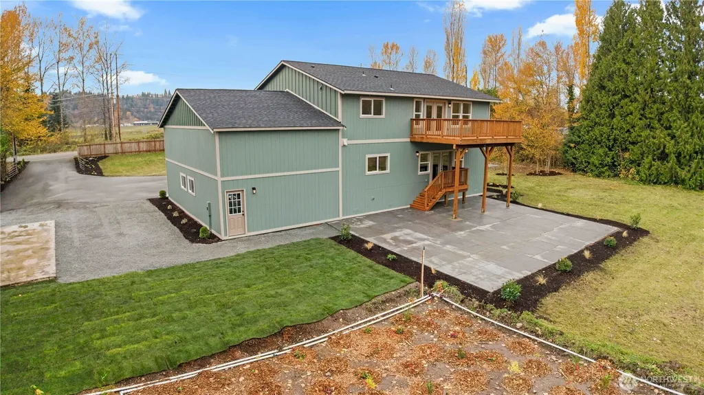 907 Orting Kapowsin Highway E Orting WA 98360