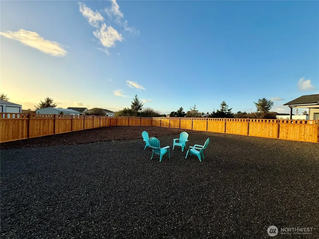 998 Alida Court SE Ocean Shores WA 98569