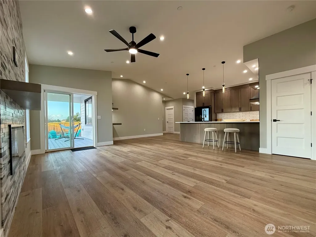 998 Alida Court SE Ocean Shores WA 98569