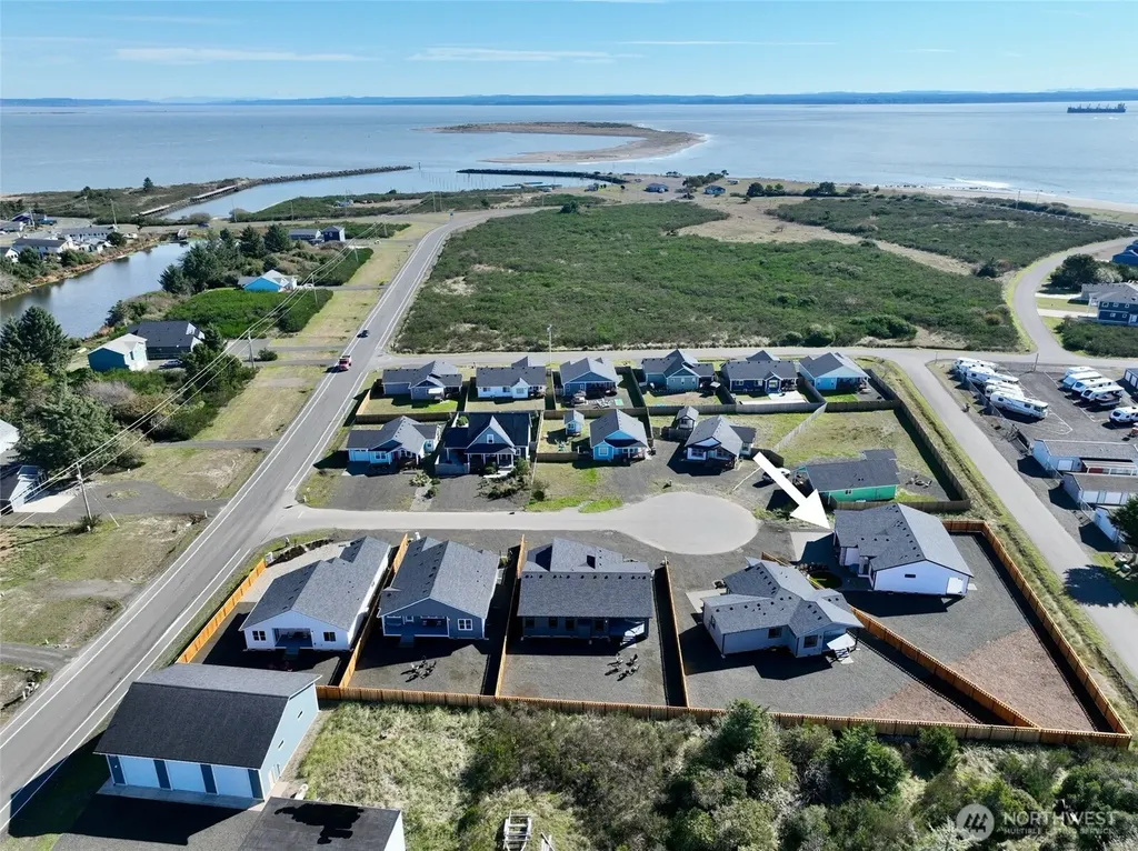 998 Alida Court SE Ocean Shores WA 98569