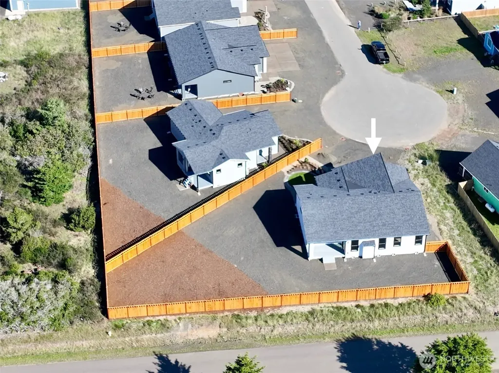 998 Alida Court SE Ocean Shores WA 98569