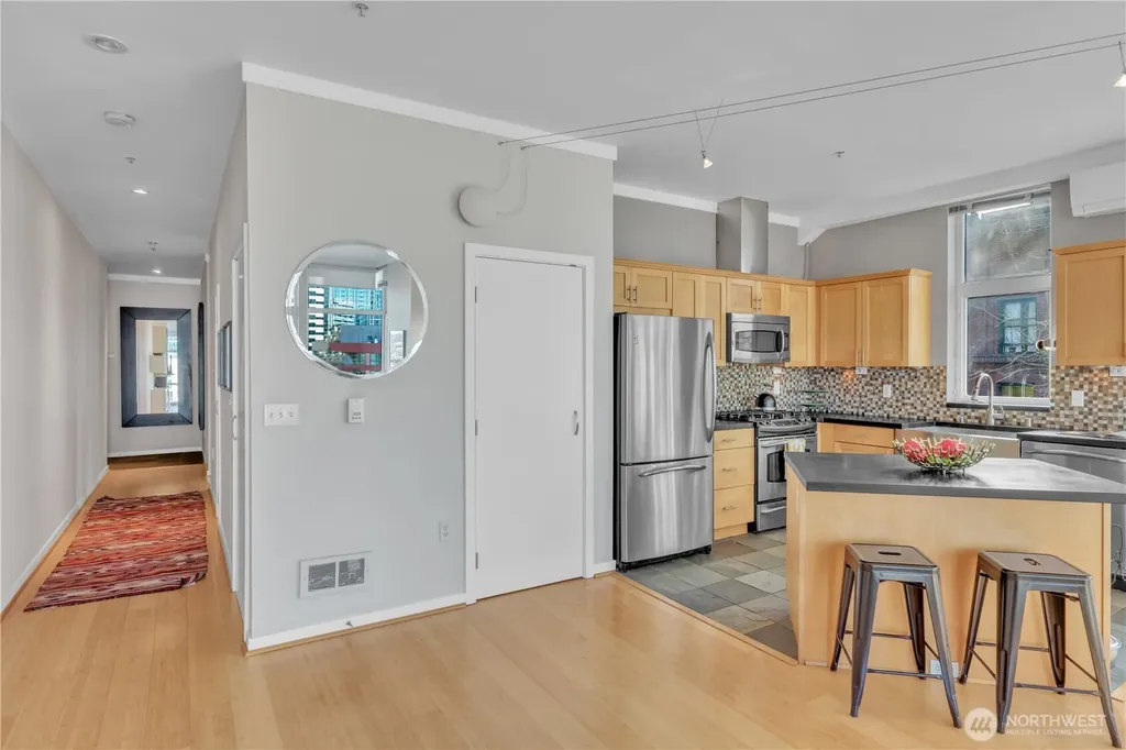 303 E Pike Street Seattle WA 98122