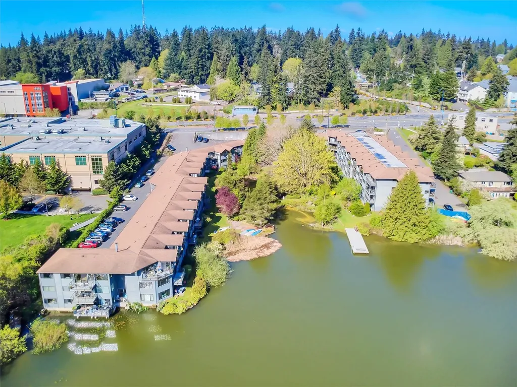 19414 Aurora Avenue N Shoreline WA 98133