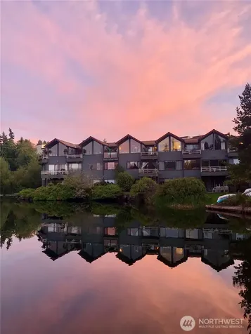 19414 Aurora Avenue N Shoreline WA 98133