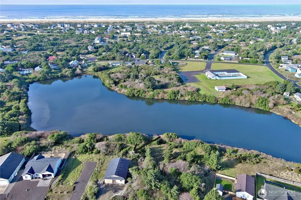 957 Cascade Avenue SW Ocean Shores WA 98569