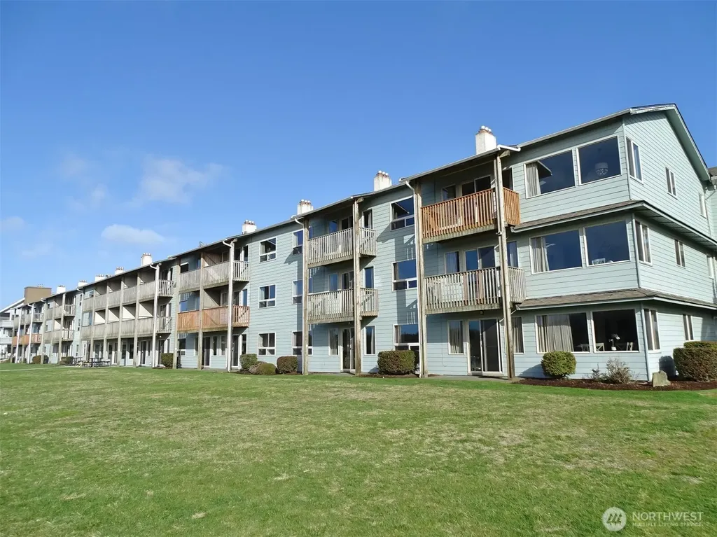 643 Ocean Shores Boulevard NW Ocean Shores WA 98569