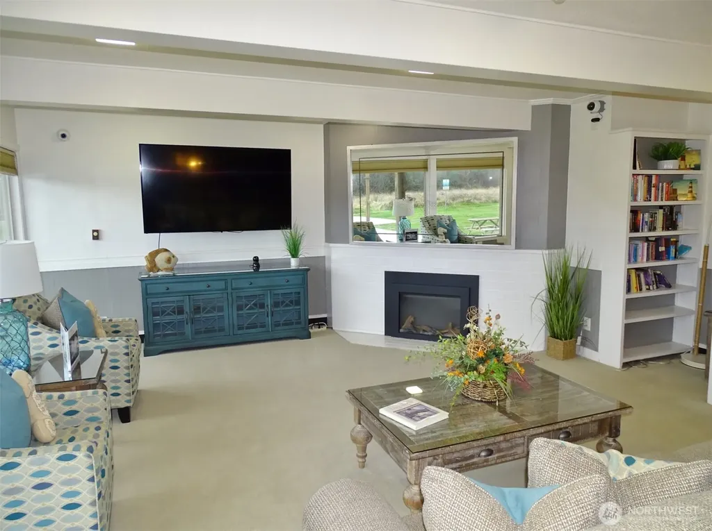 643 Ocean Shores Boulevard NW Ocean Shores WA 98569