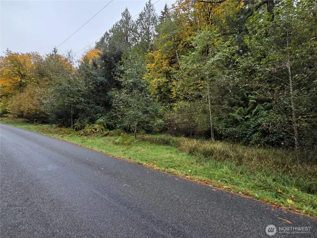 8721 Salty Drive NW Olympia WA 98502