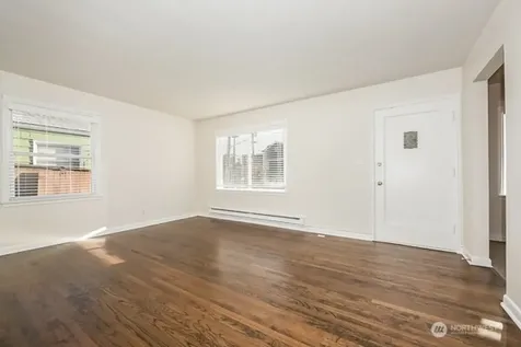 1809 5th Avenue N Seattle WA 98109