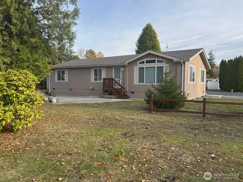 8370 Harborview Road Blaine WA 98230