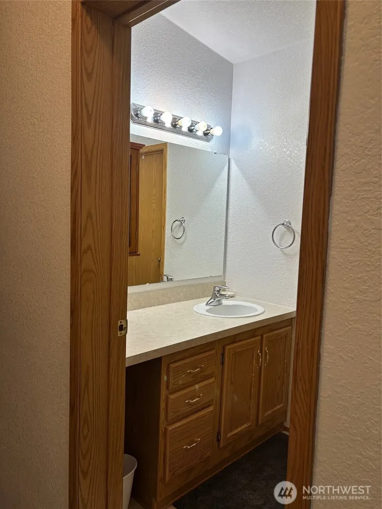 8370 Harborview Road Blaine WA 98230