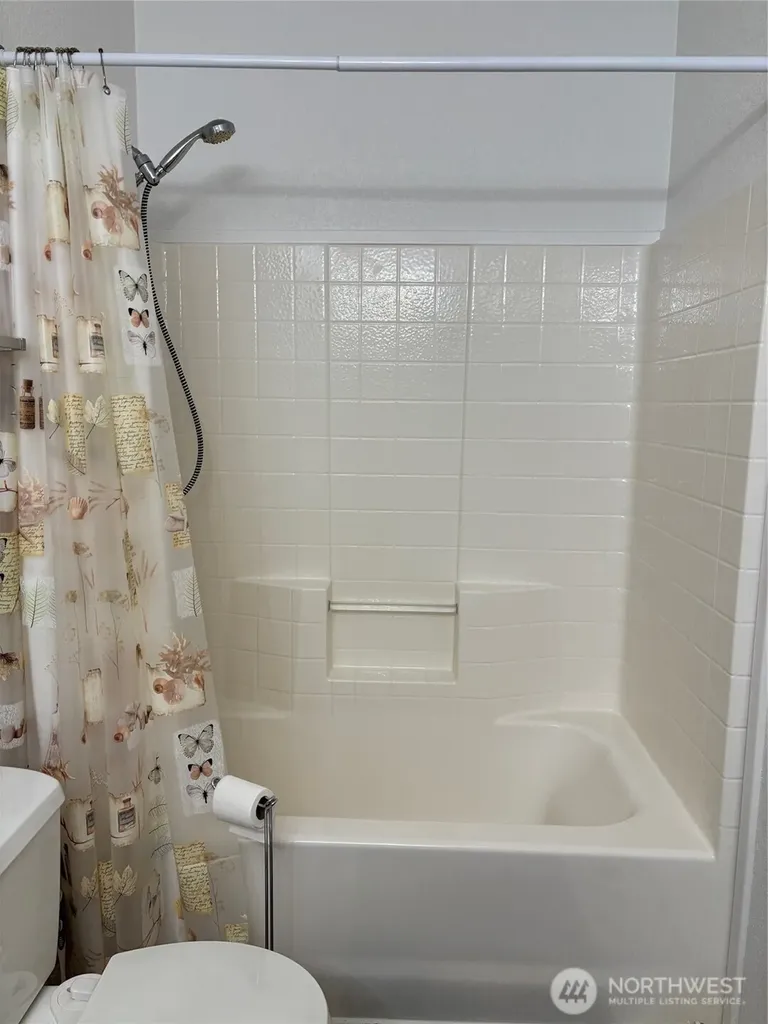 8370 Harborview Road Blaine WA 98230
