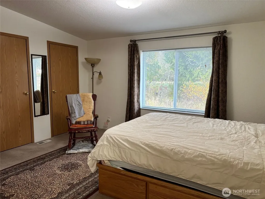 8370 Harborview Road Blaine WA 98230