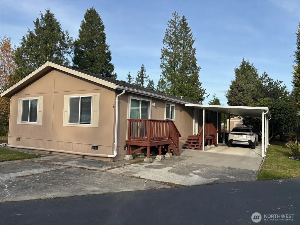 8370 Harborview Road Blaine WA 98230