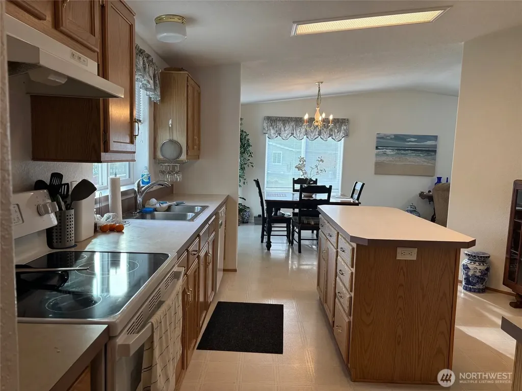8370 Harborview Road Blaine WA 98230