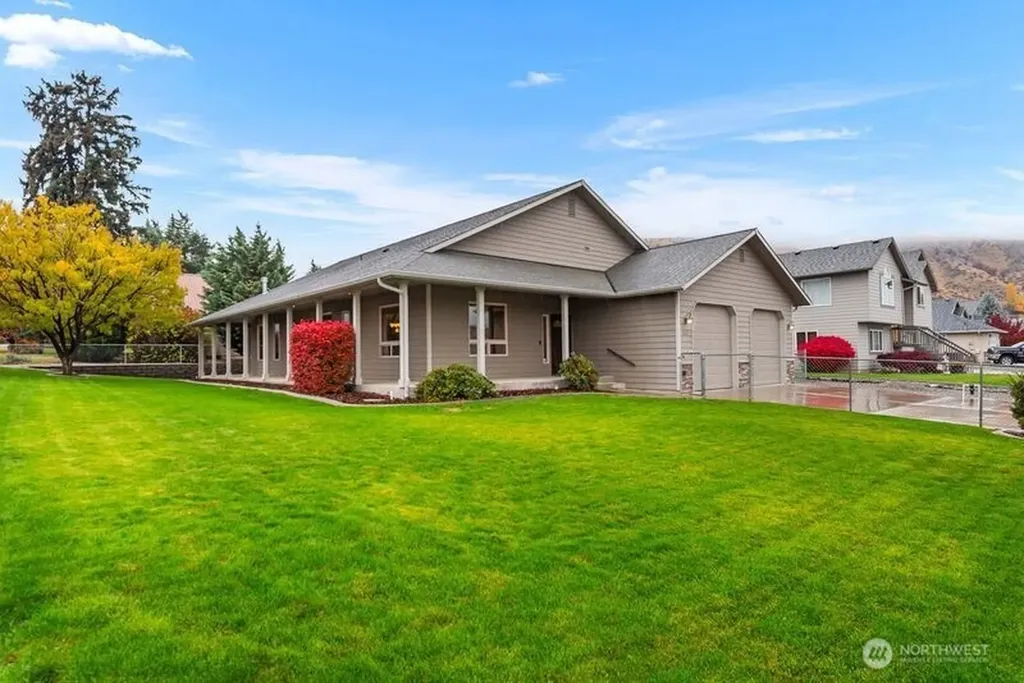 537 Chrisand Lane Wenatchee WA 98801