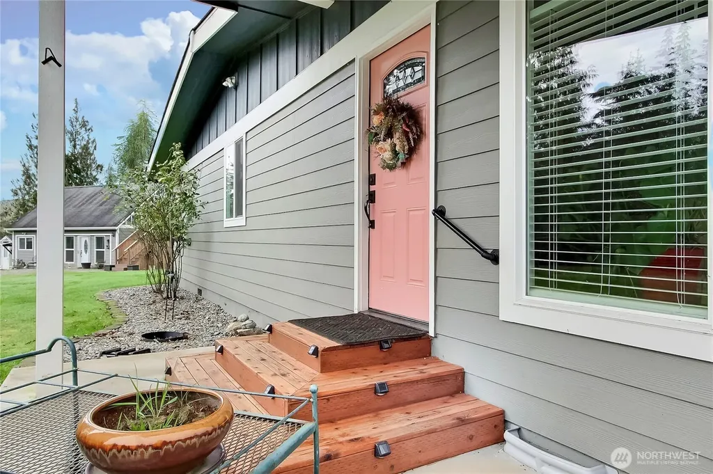 149 Barton Road Rochester WA 98579