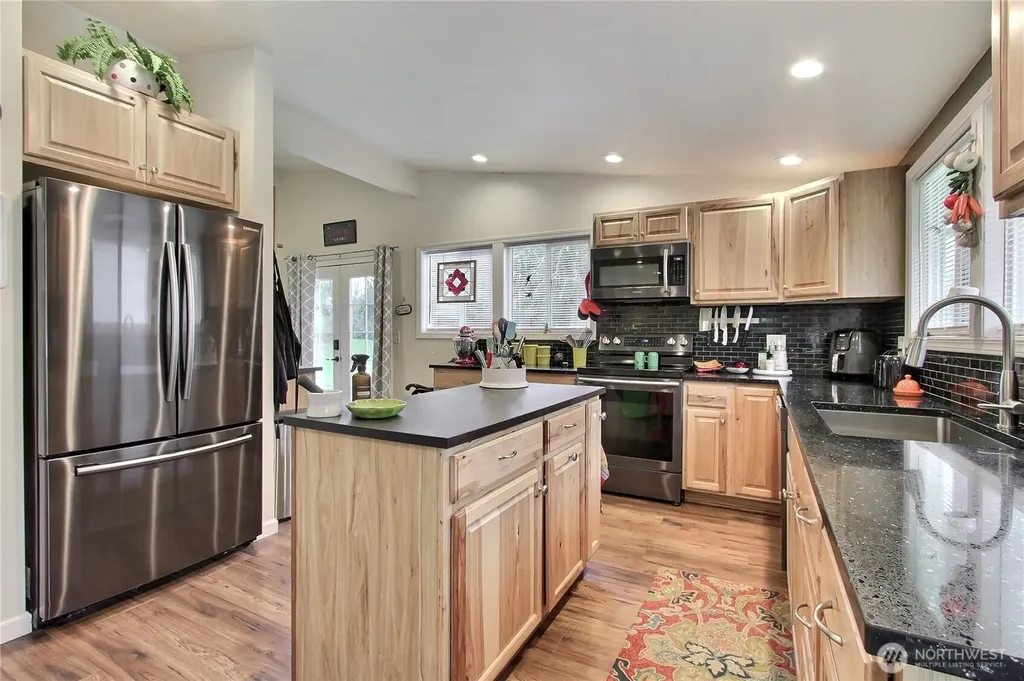 149 Barton Road Rochester WA 98579