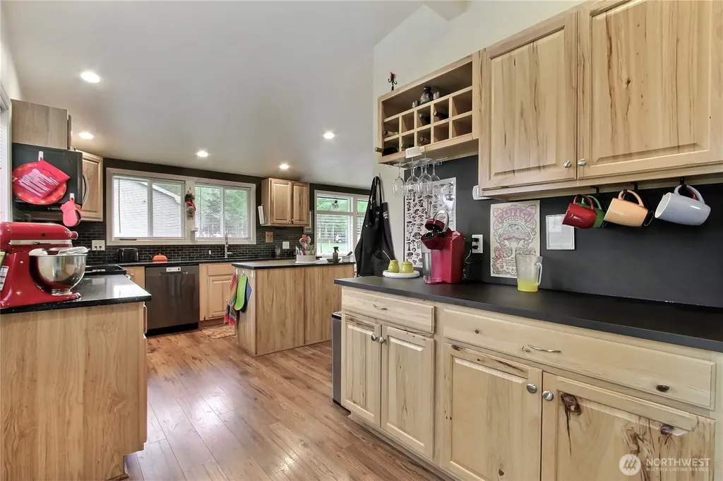 149 Barton Road Rochester WA 98579