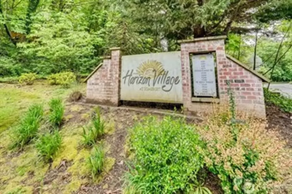 15238 SE 43rd Court Bellevue WA 98006