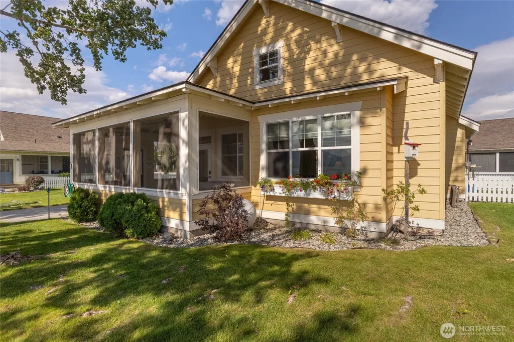117 Barefoot Lane Oroville WA 98844