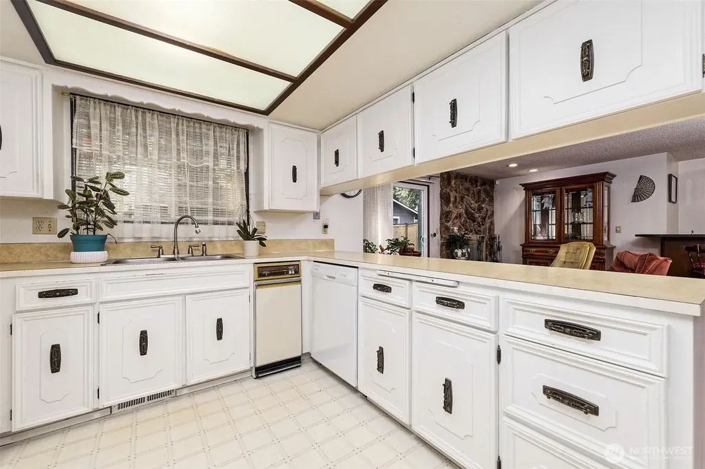 7111 41st Avenue SE Lacey WA 98503