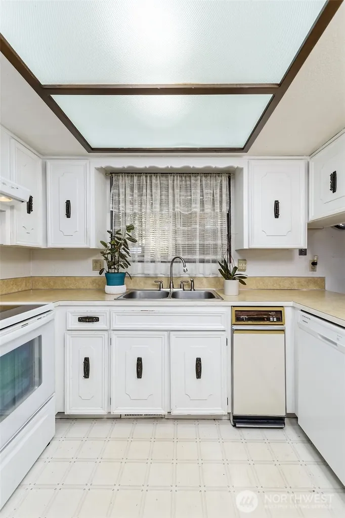 7111 41st Avenue SE Lacey WA 98503