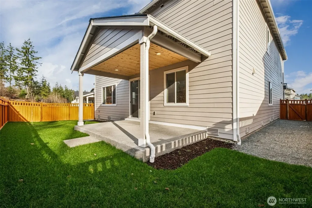 14536 203rd Avenue E Bonney Lake WA 98391