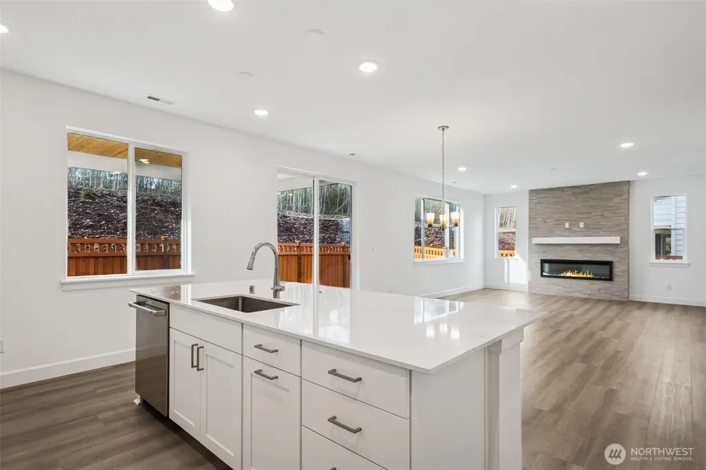 14536 203rd Avenue E Bonney Lake WA 98391