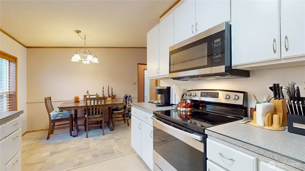 1376 Holand Drive Grayland WA 98547
