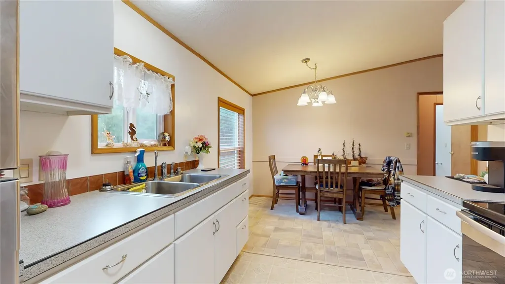 1376 Holand Drive Grayland WA 98547