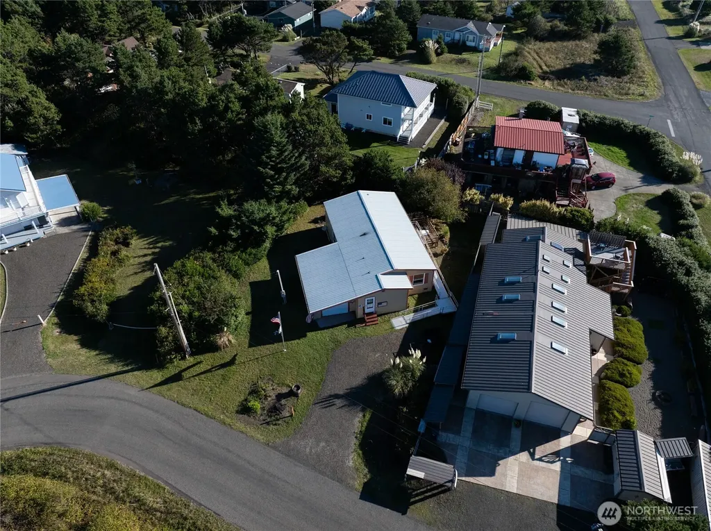 1376 Holand Drive Grayland WA 98547
