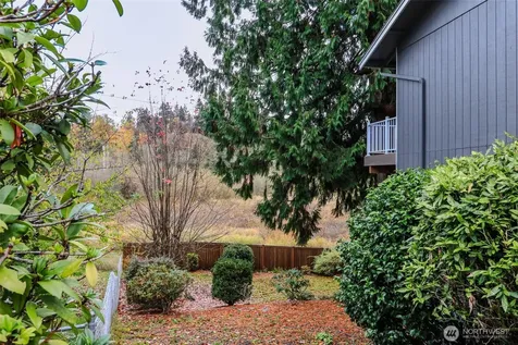 25304 146th Avenue SE Kent WA 98042
