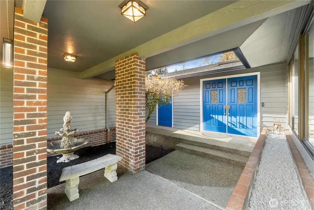 36607 9th Avenue SW Federal Way WA 98023