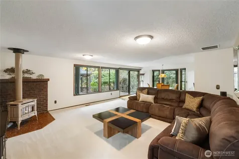 36607 9th Avenue SW Federal Way WA 98023
