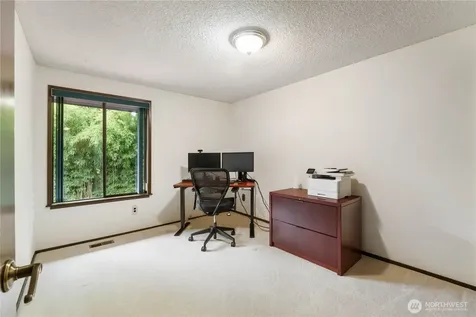 36607 9th Avenue SW Federal Way WA 98023